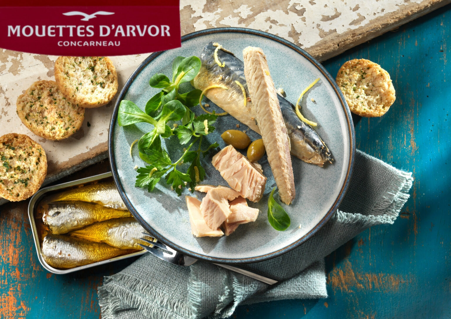 Mouettes d’Arvor tinned fish served with salad and toasted bread